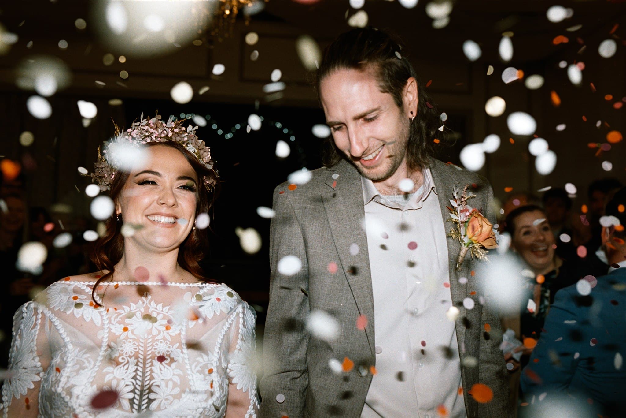 Jodie—and-shaun-dumbleton-evesham-alternative—emo-wedding-photographer-halloween-film-analog