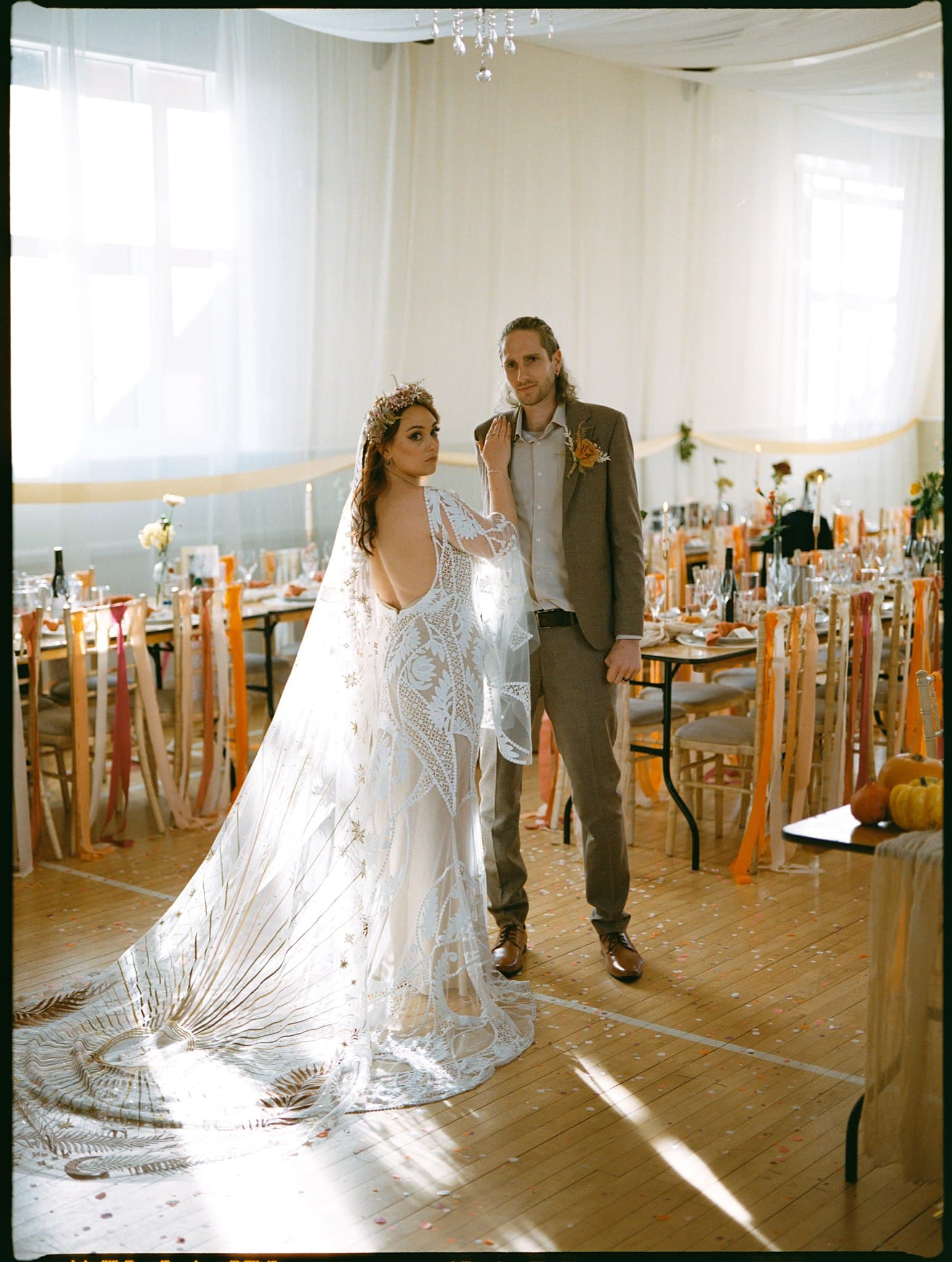 Jodie—and-shaun-dumbleton-evesham-alternative—emo-wedding-photographer-halloween-film-analog