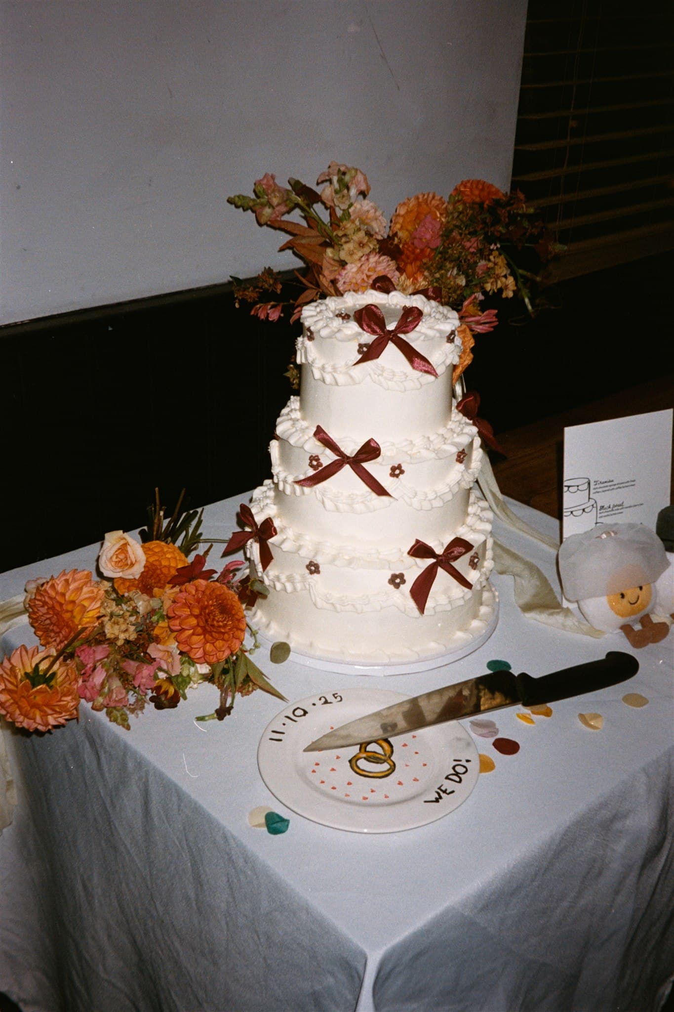 Katie-and-peter-bristol-registry-office-the-glouscester-old-spot—the-galleries—modern-wedding-photographer-film-analog