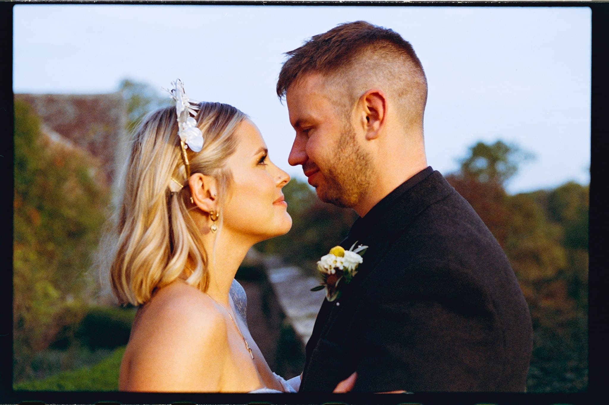 london-bristol-uk-wedding-photographer-film-analog-natural-candid-alternative-modern-colourful