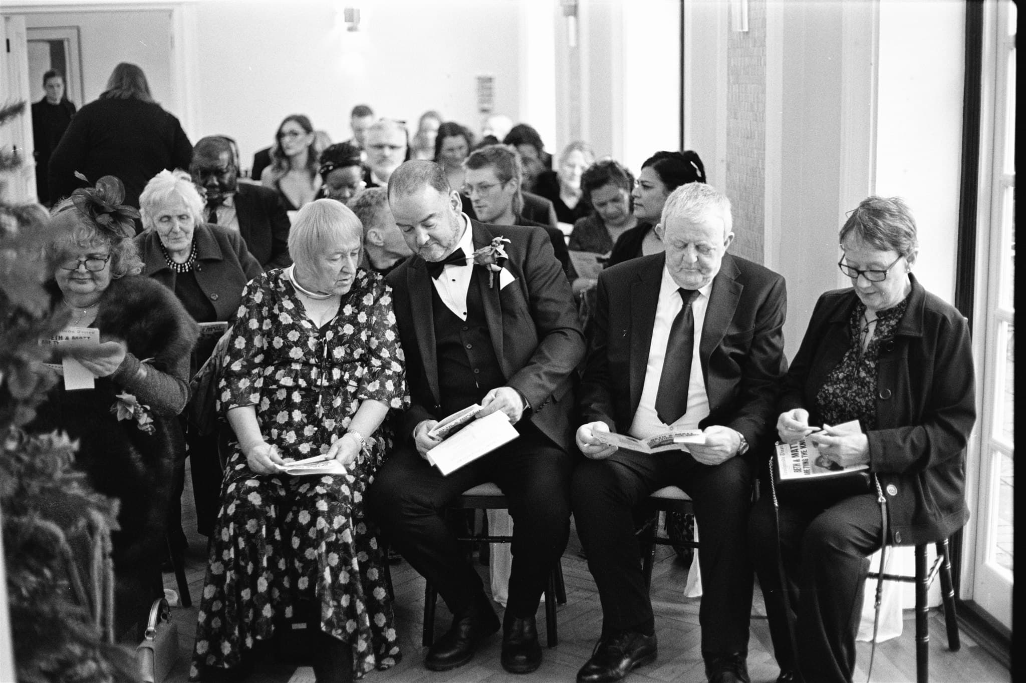 london-bristol-uk-wedding-photographer-film-analog-natural-candid-alternative-modern-colourful