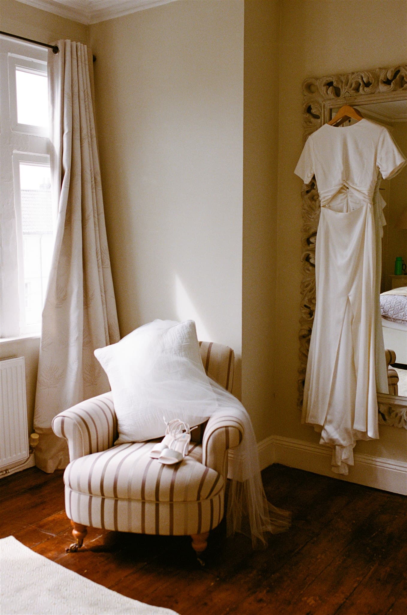 Wedding film photography, 32mm, 120 Ivy and pine photography, hamswell house